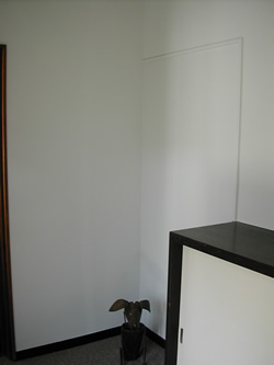 ドアを撤去した壁