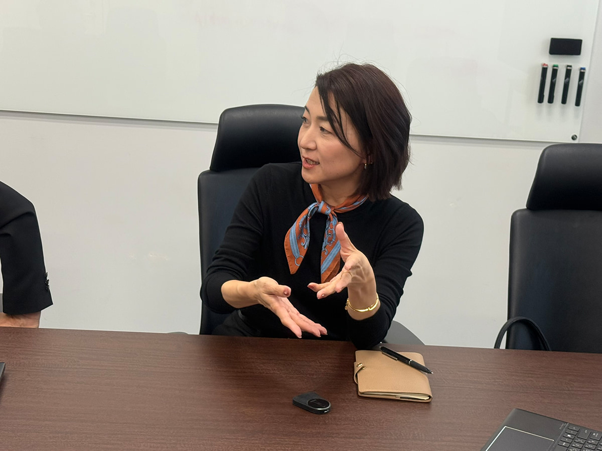 スタイルクリエイション 代表 那須 博深 様へのインタビューの様子