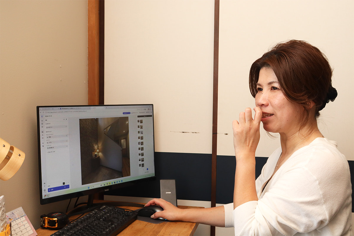 十萬亜希子様へのインタビューの様子