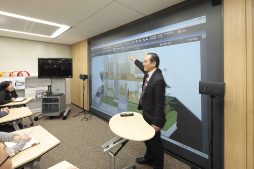 巨大スクリーン