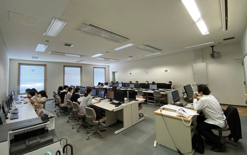 九州女子大学／大手前短期大学